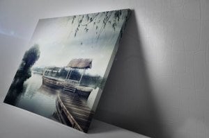 İskele ve Göl Manzaralı Ev Led Işıklı Tablo